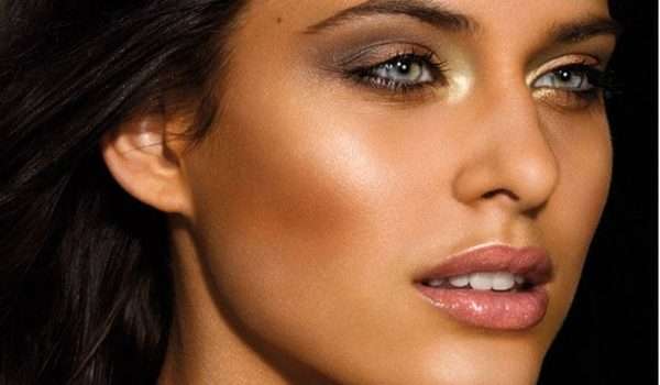 اضرار مستحضرات التجميل