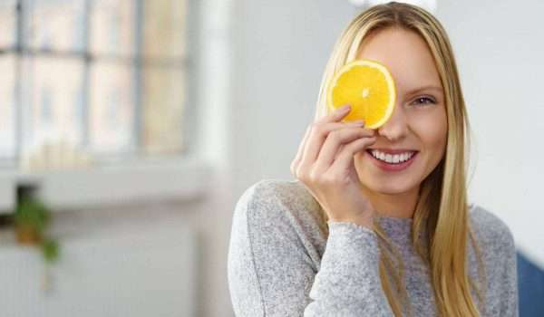 فوائد الليمون للشعر وفروة الرأس وطرق مختلفة لاستخدامه