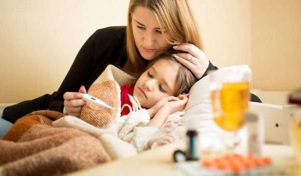 علاج الحرارة عند الاطفال  ونصائح منزلية لـ علاج السخونة عند الاطفال